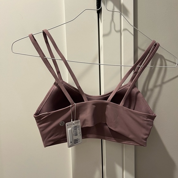 #69 Lululemon NWT Lavender Lux Like a Cloud Bra Light Support, B/C Cup, Size 6 - Picture 3 of 4